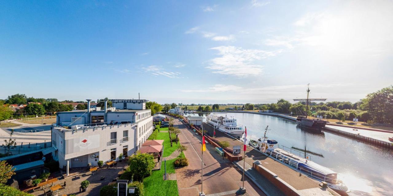 Hafenhotel Pommernyacht Ueckermünde Exterior foto