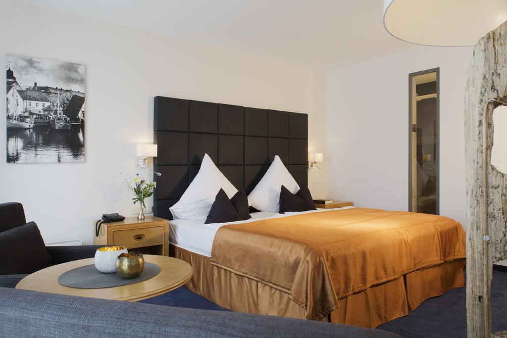 Hafenhotel Pommernyacht Ueckermünde Habitación foto